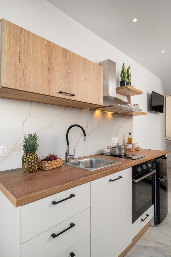 Apartament La 2 Matala